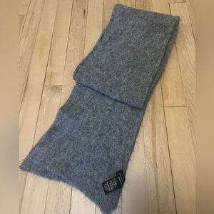 Simons Soft Gray Wool Scarf